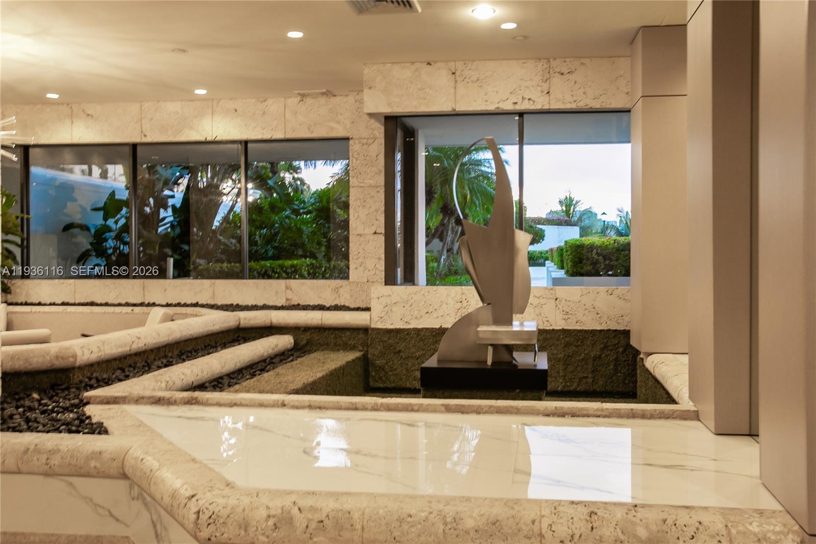 1000 W Island Blvd #2906, Aventura FL 33160