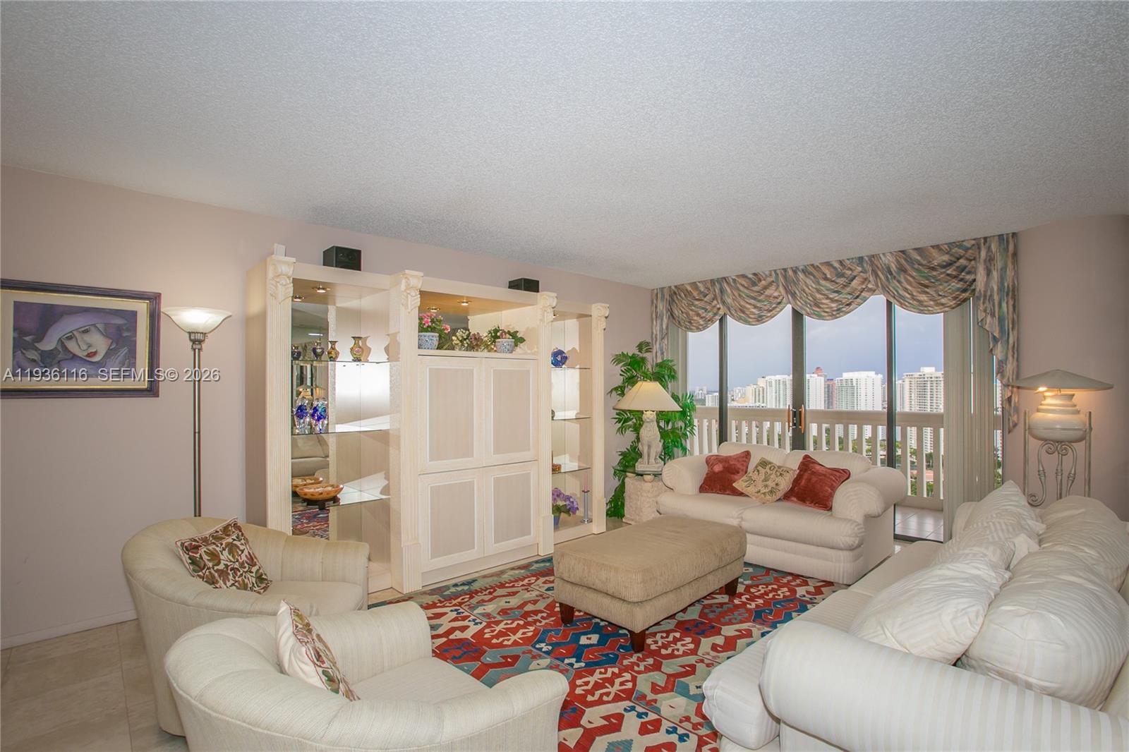 1000 W Island Blvd #2906, Aventura FL 33160