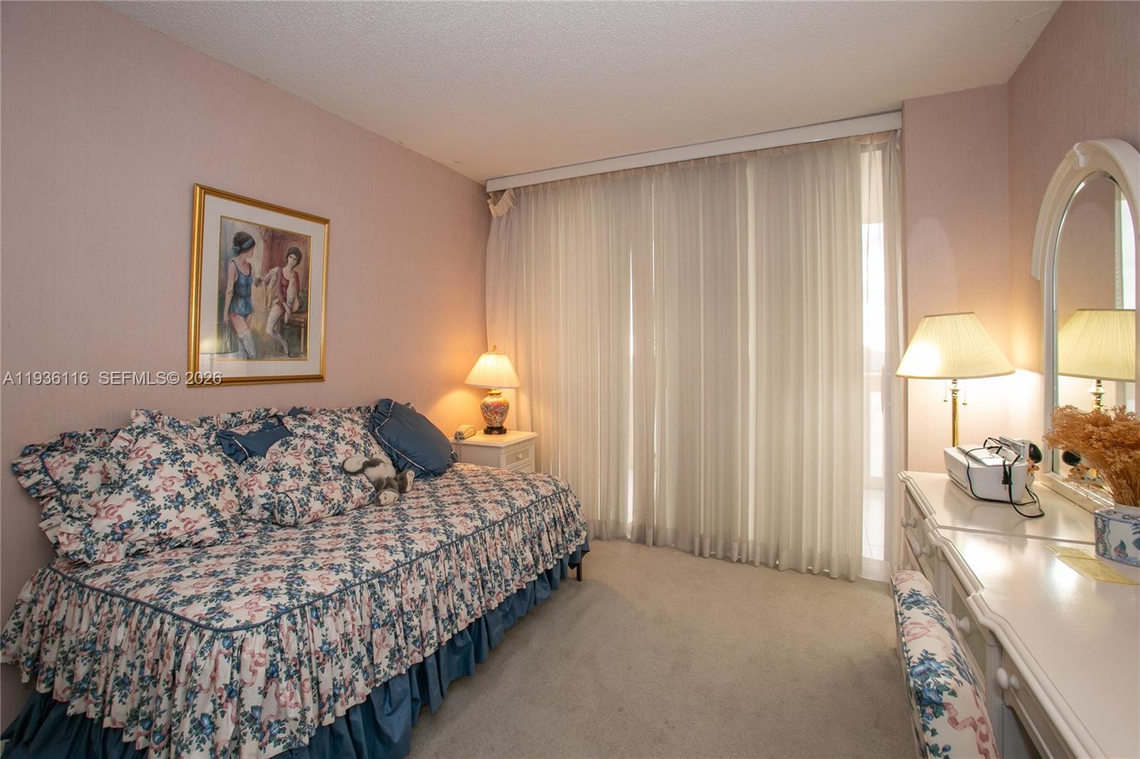 1000 W Island Blvd #2906, Aventura FL 33160