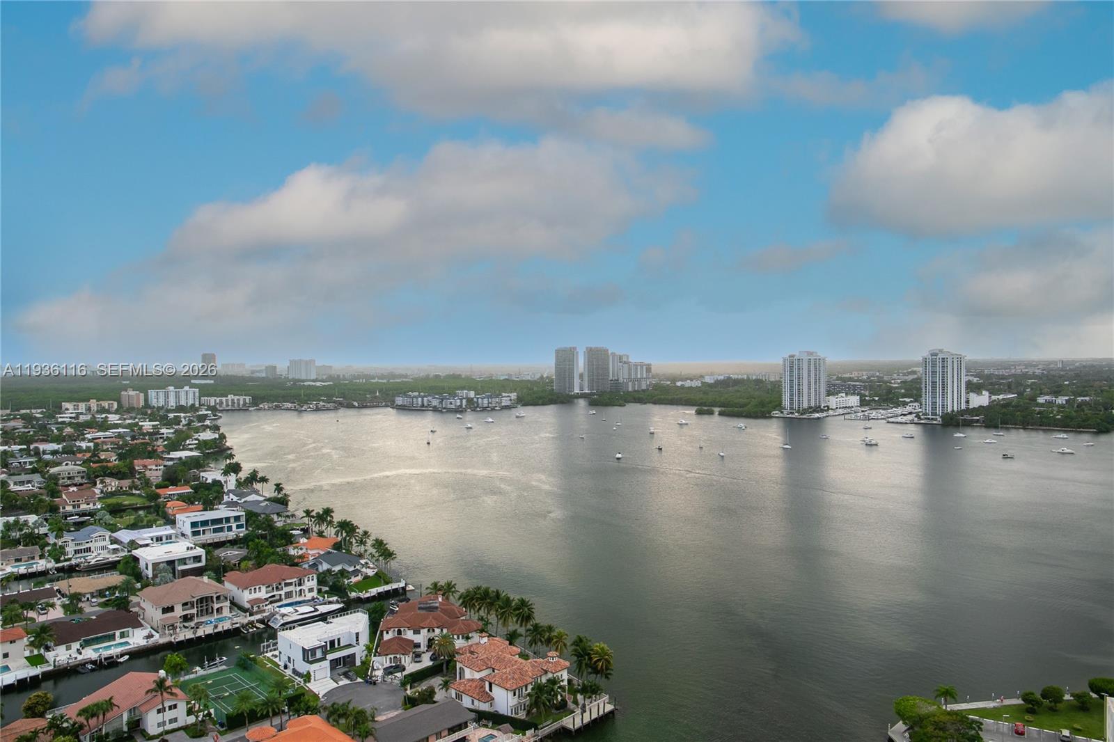 1000 W Island Blvd #2906, Aventura FL 33160