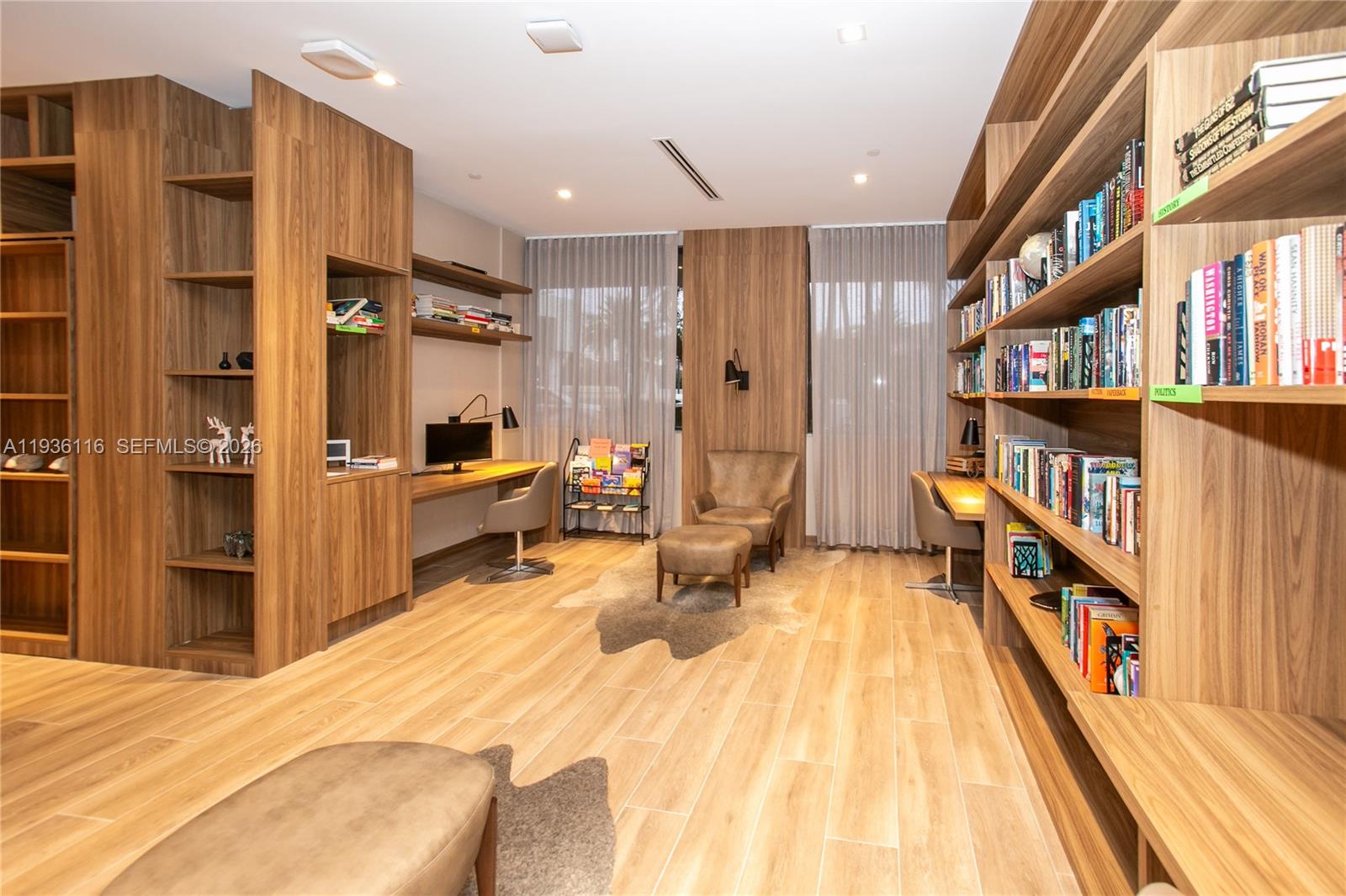 1000 W Island Blvd #2906, Aventura FL 33160