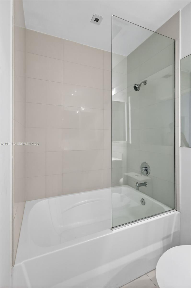 2020 N Bayshore Dr #3505, Miami FL 33137