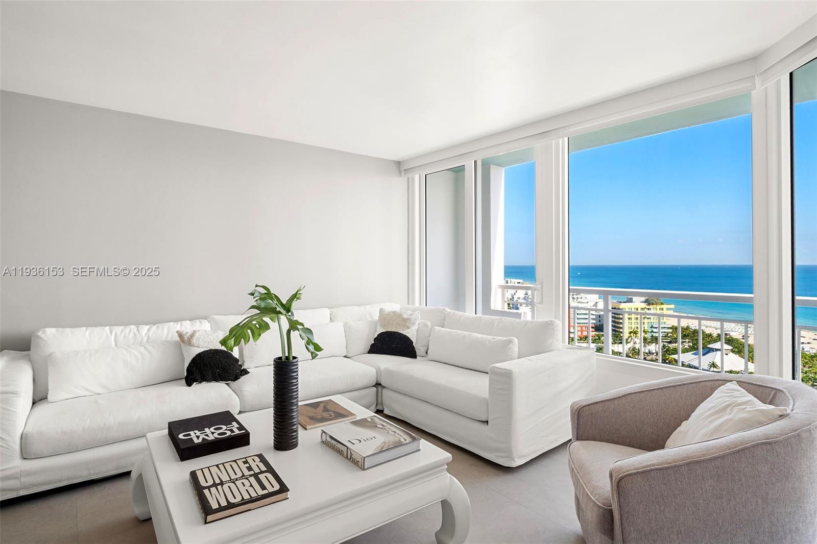 400 S Pointe Dr #2208, Miami Beach FL 33139