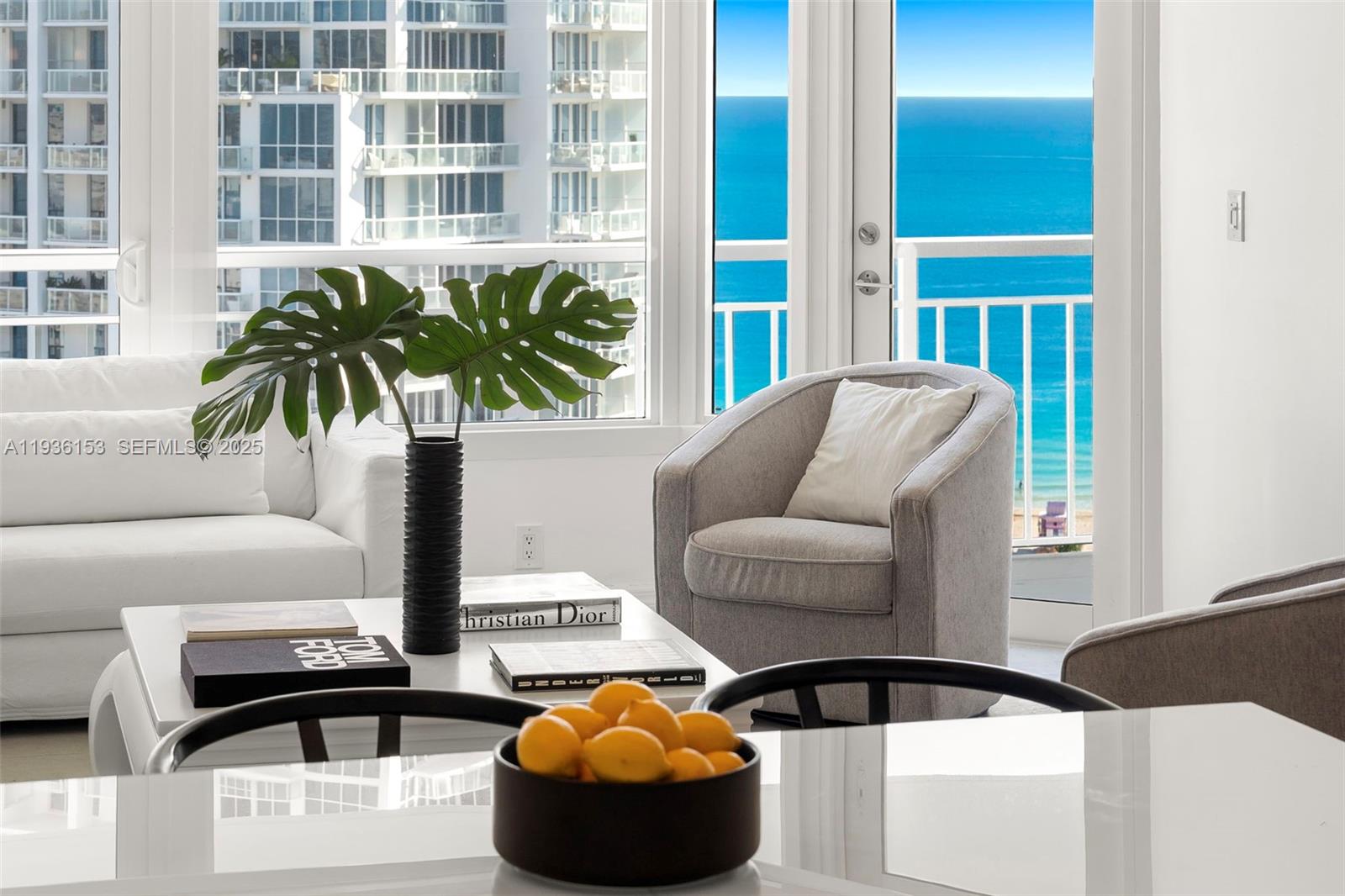 400 S Pointe Dr #2208, Miami Beach FL 33139
