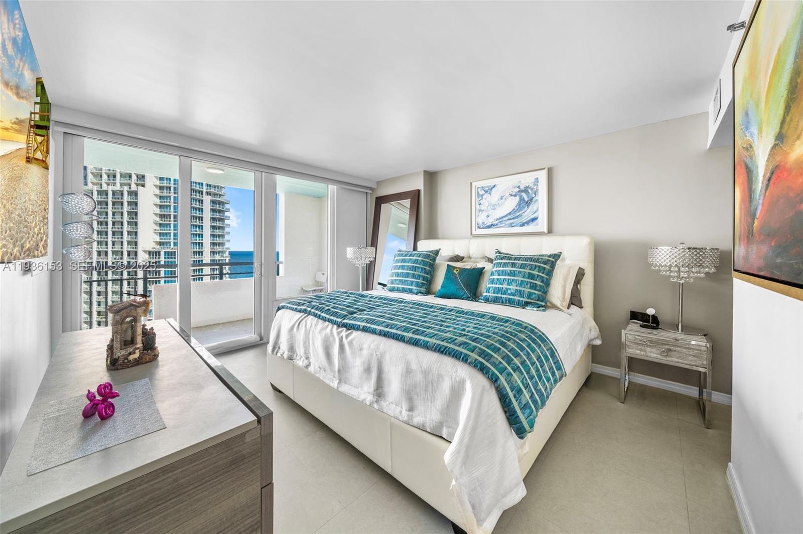 400 S Pointe Dr #2208, Miami Beach FL 33139