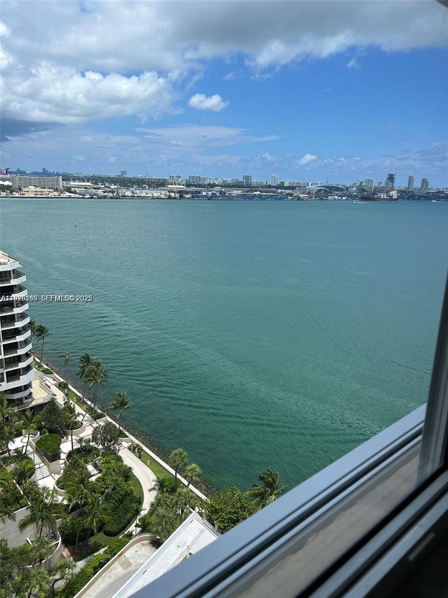 770 Claughton Island Dr #2109, Miami FL 33131