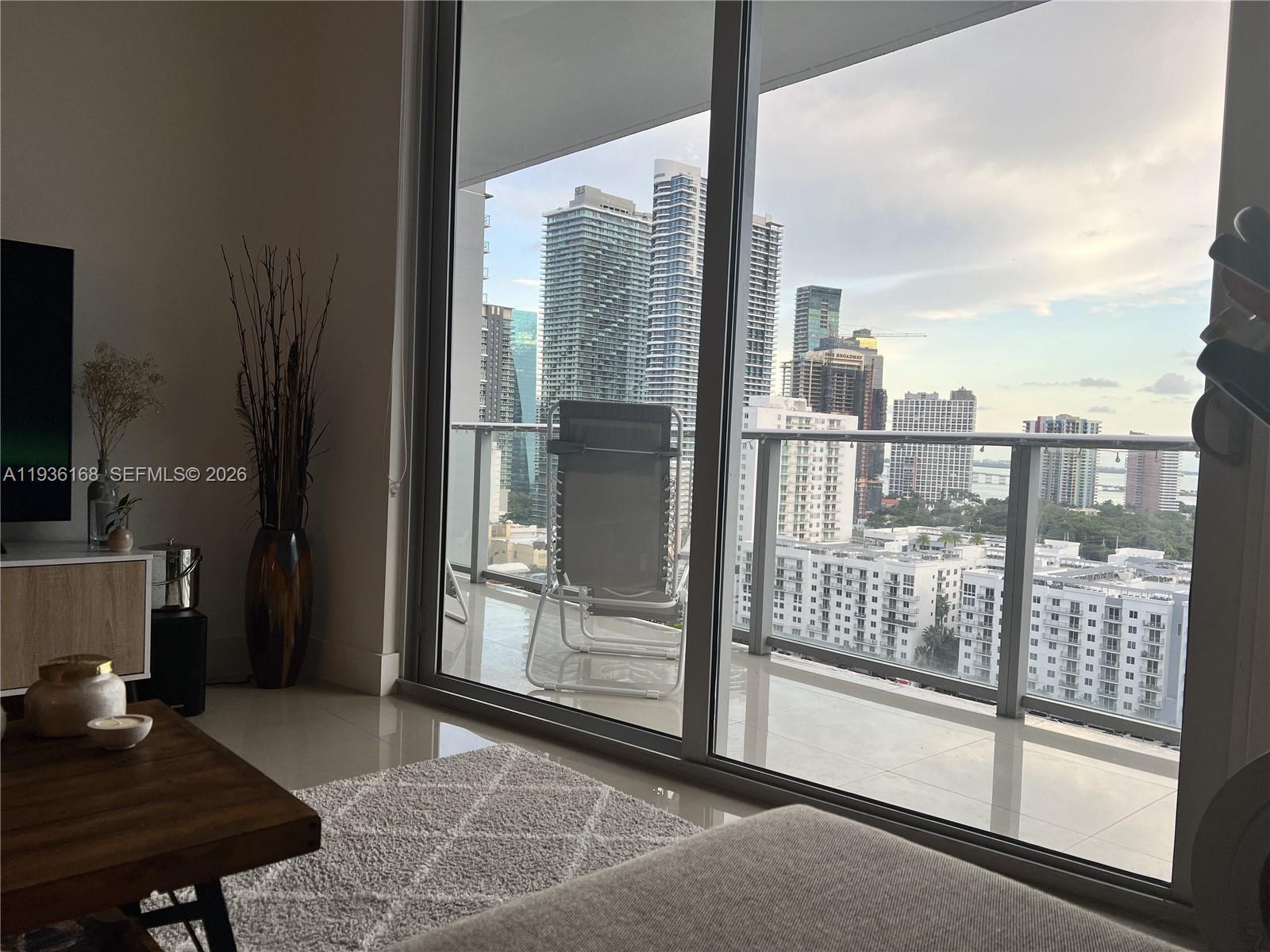 1010 SW 2nd Ave #1702, Miami FL 33130
