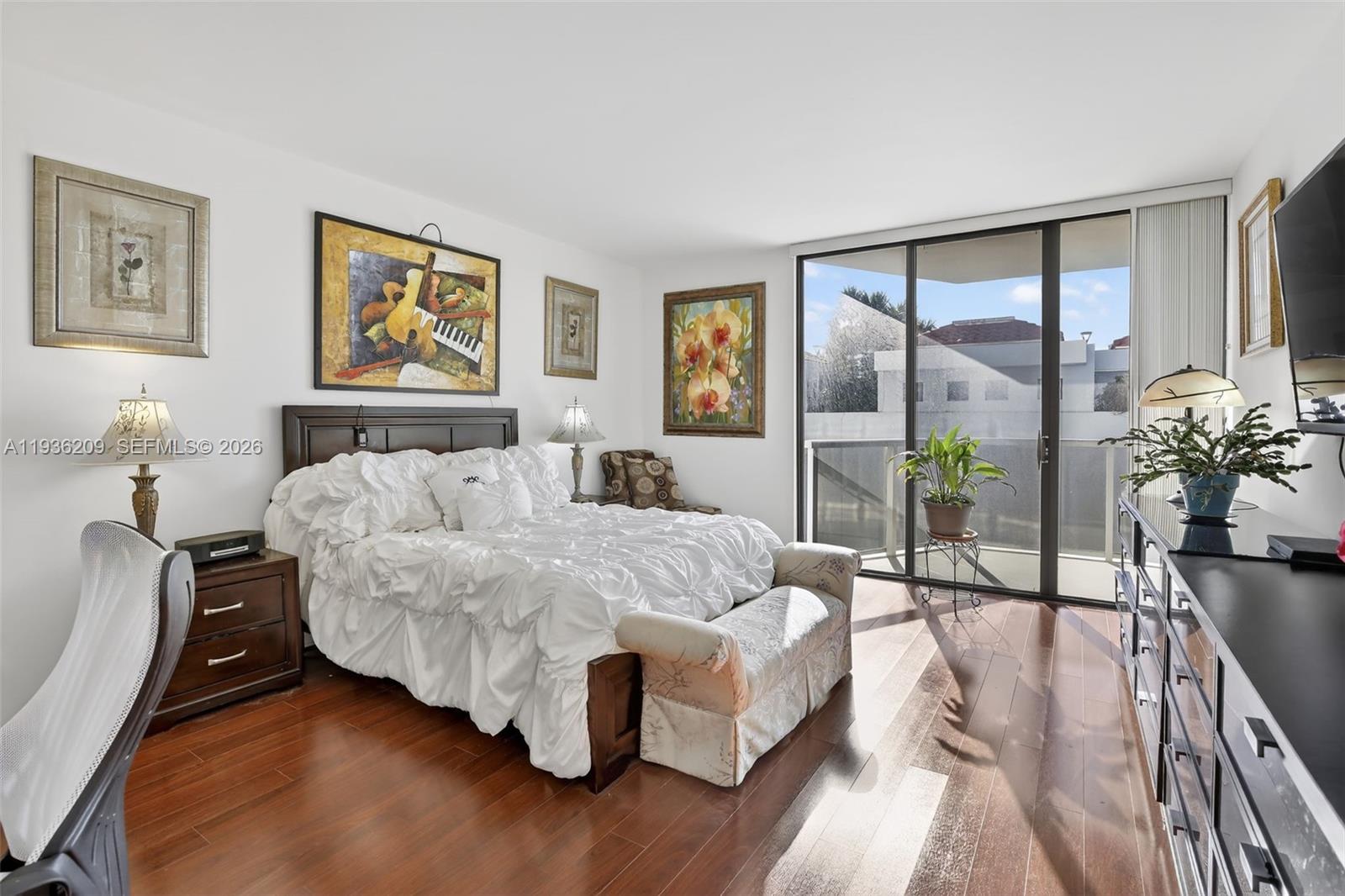20281 E Country Club Dr #201, Aventura FL 33180