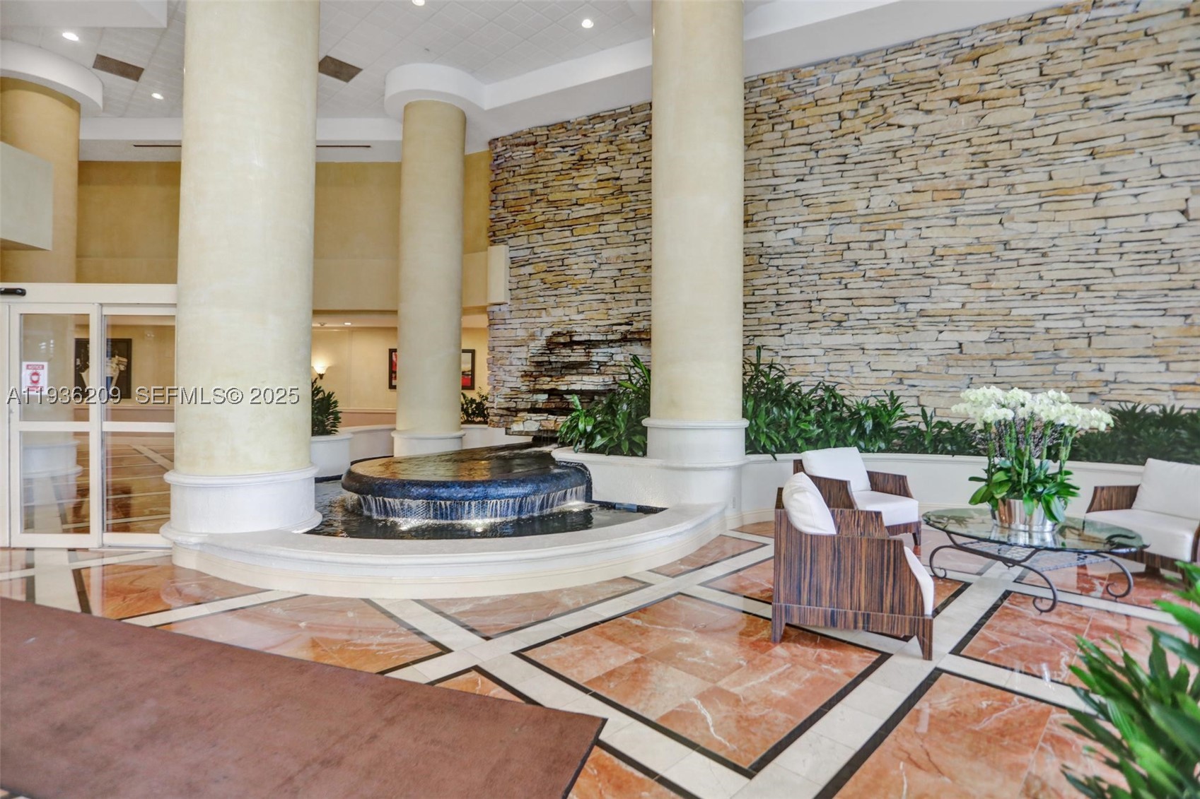 20281 E Country Club Dr #201, Aventura FL 33180