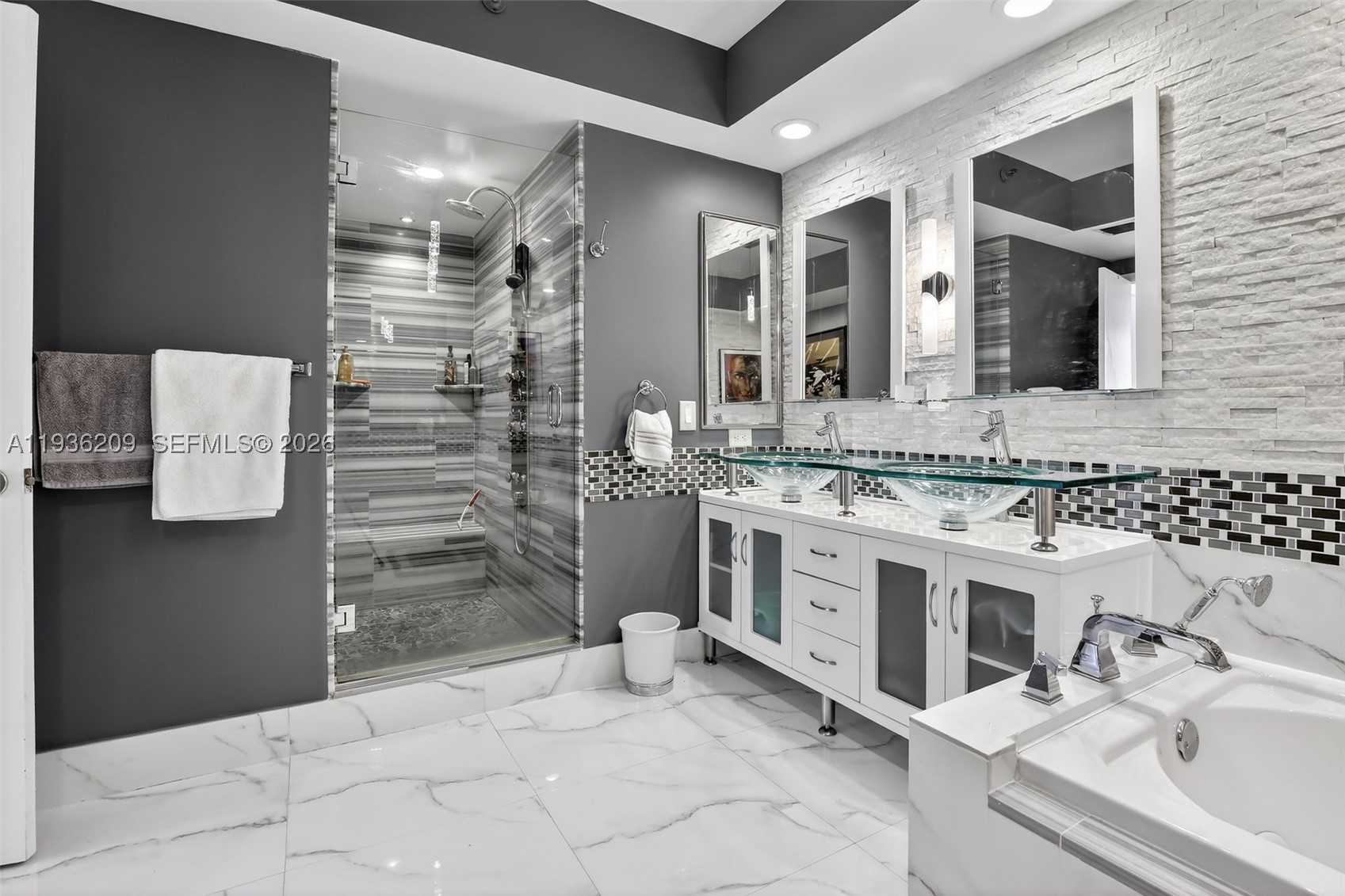 20281 E Country Club Dr #201, Aventura FL 33180
