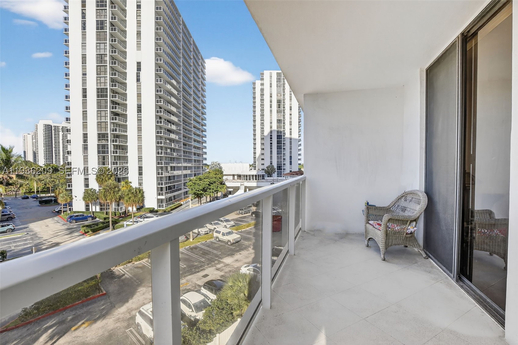 20281 E Country Club Dr #201, Aventura FL 33180
