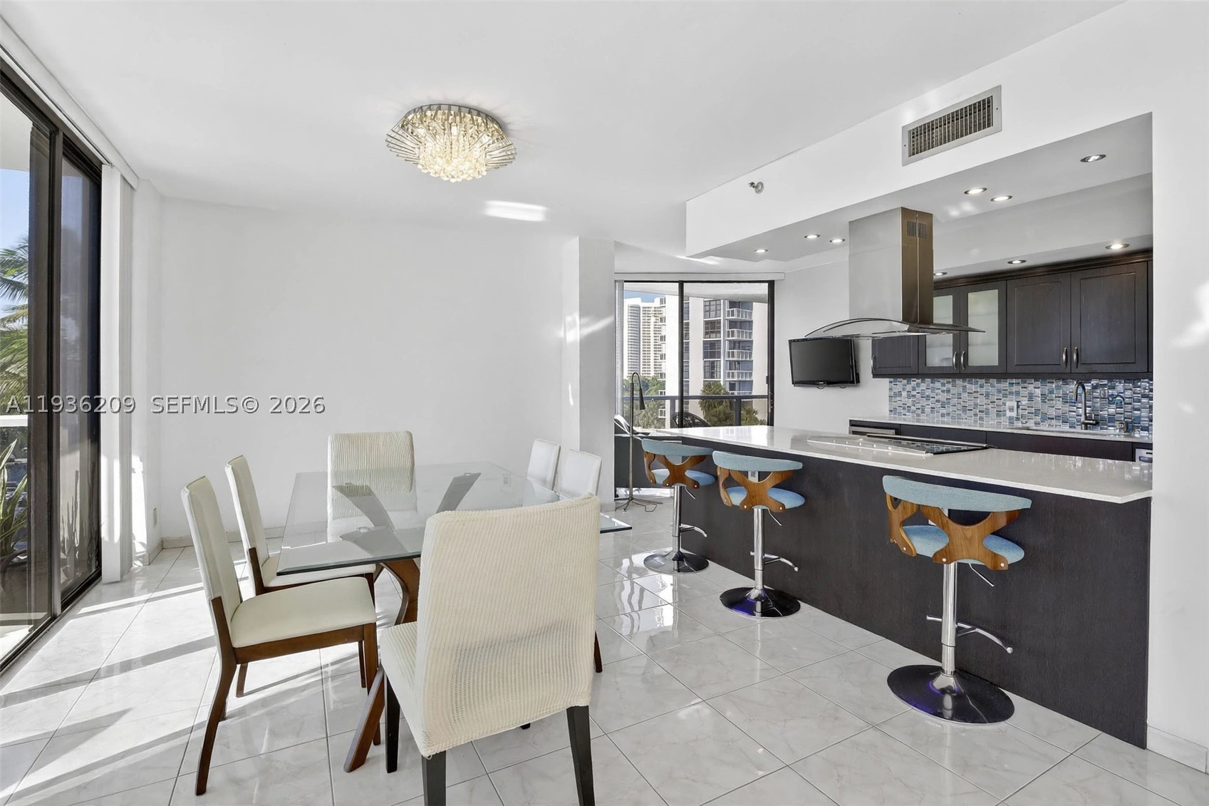20281 E Country Club Dr #201, Aventura FL 33180