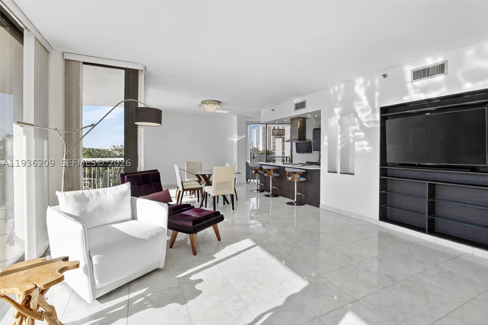 20281 E Country Club Dr #201, Aventura FL 33180