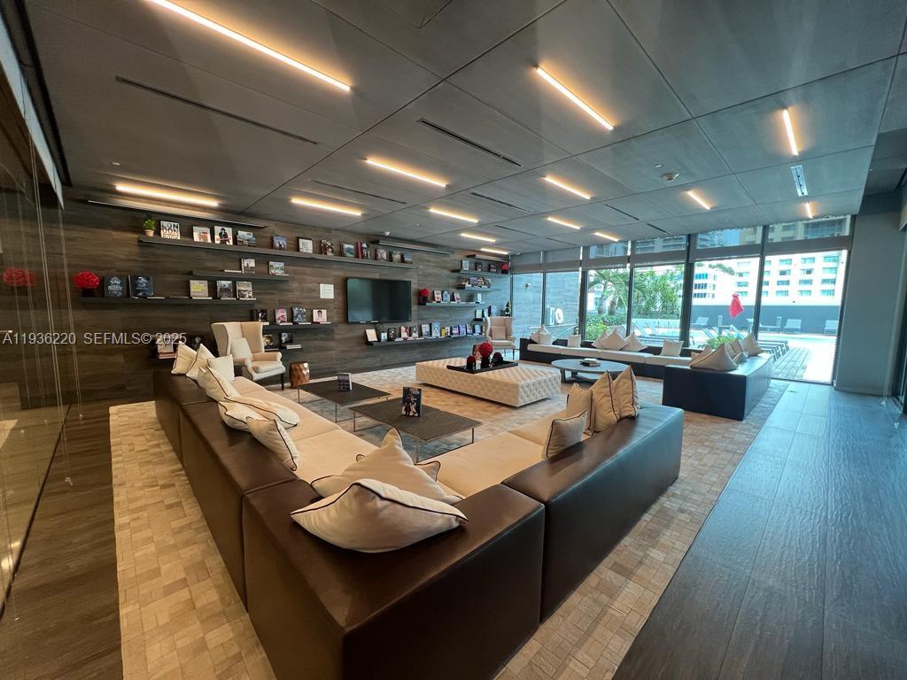 1080 Brickell Ave #3605, Miami FL 33131