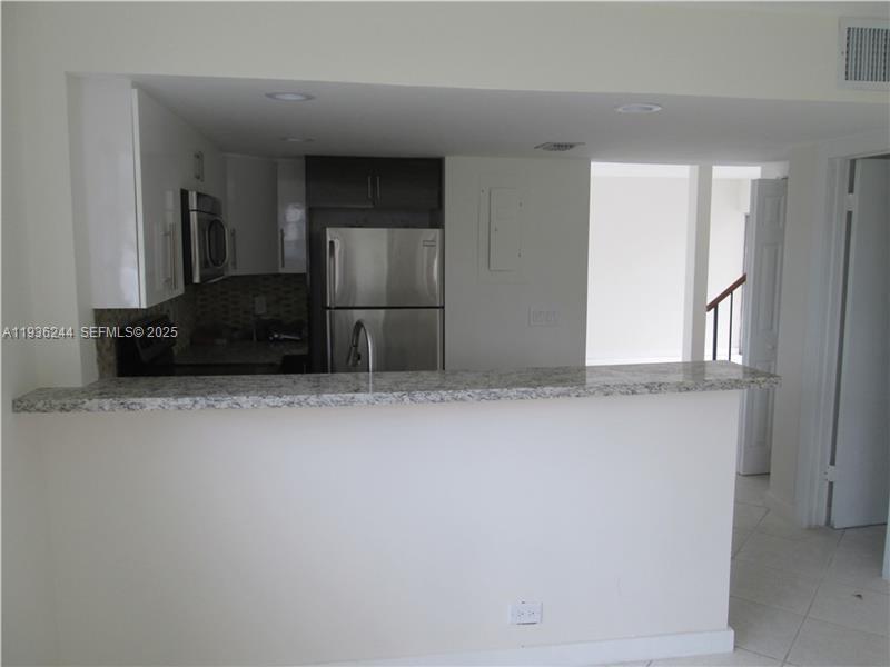 8043 Lagos De Campo Blvd #F-3, Tamarac FL 33321
