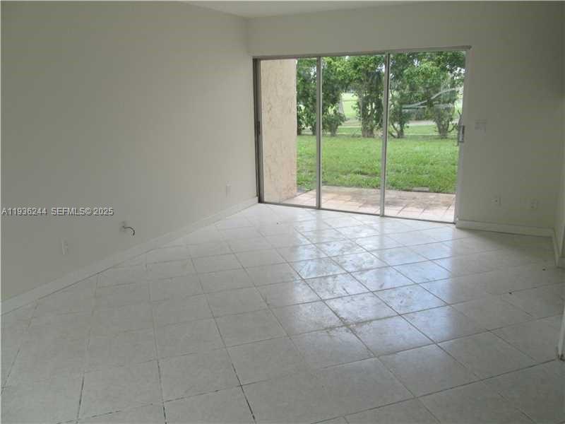 8043 Lagos De Campo Blvd #F-3, Tamarac FL 33321