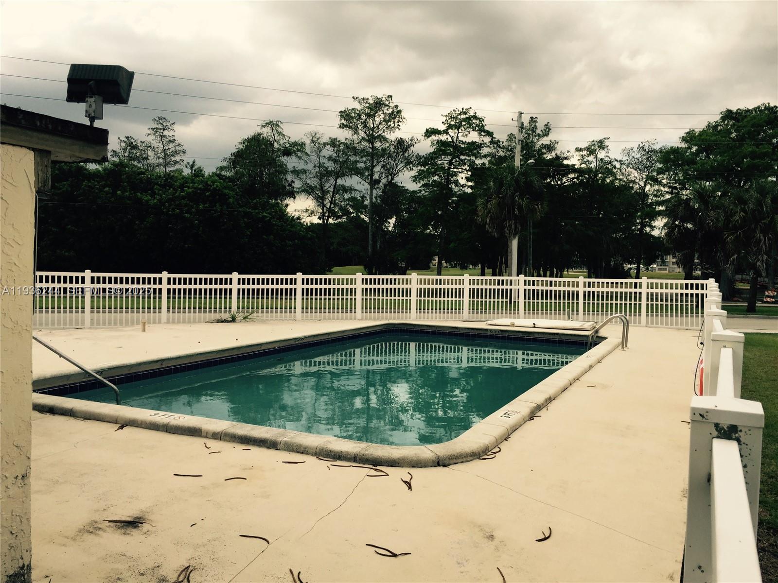 8043 Lagos De Campo Blvd #F-3, Tamarac FL 33321