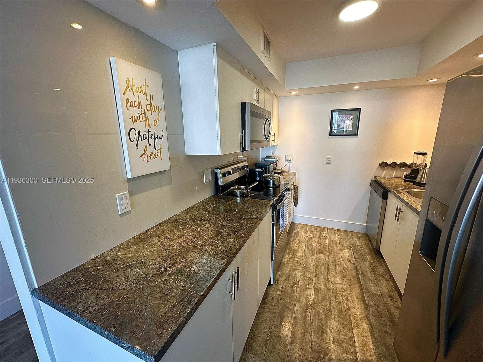13499 Biscayne Blvd #1013, North Miami FL 33181