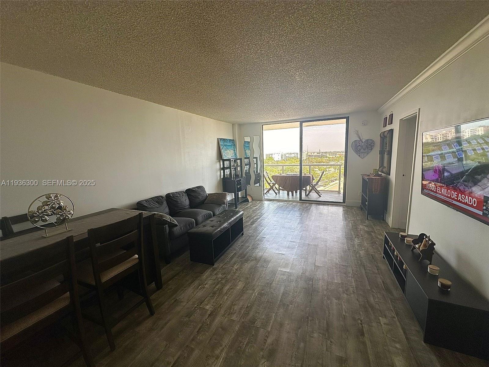 13499 Biscayne Blvd #1013, North Miami FL 33181