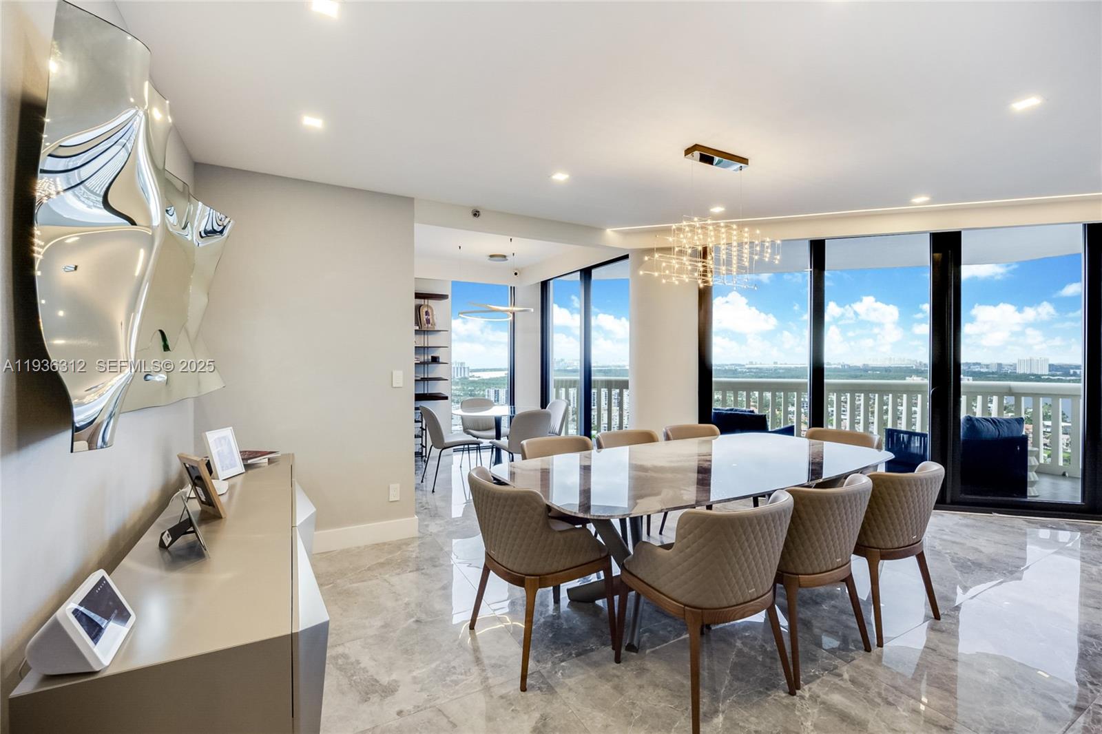 2000 Island Blvd #2507, Aventura FL 33160