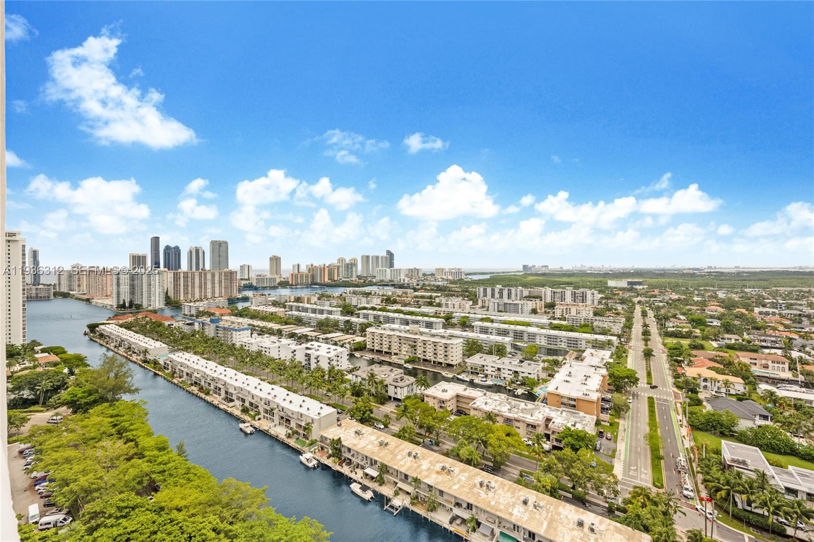 2000 Island Blvd #2507, Aventura FL 33160