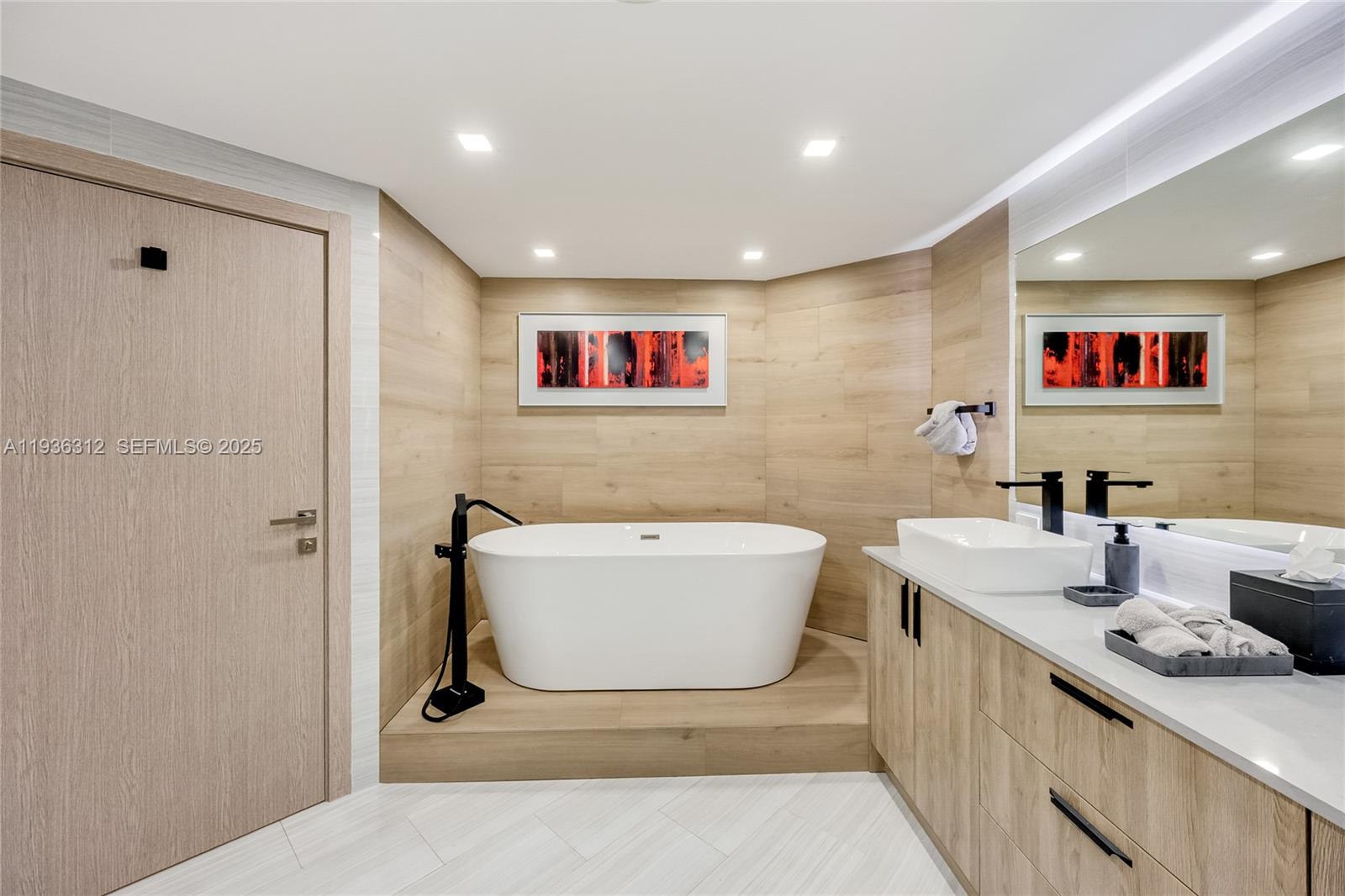 2000 Island Blvd #2507, Aventura FL 33160
