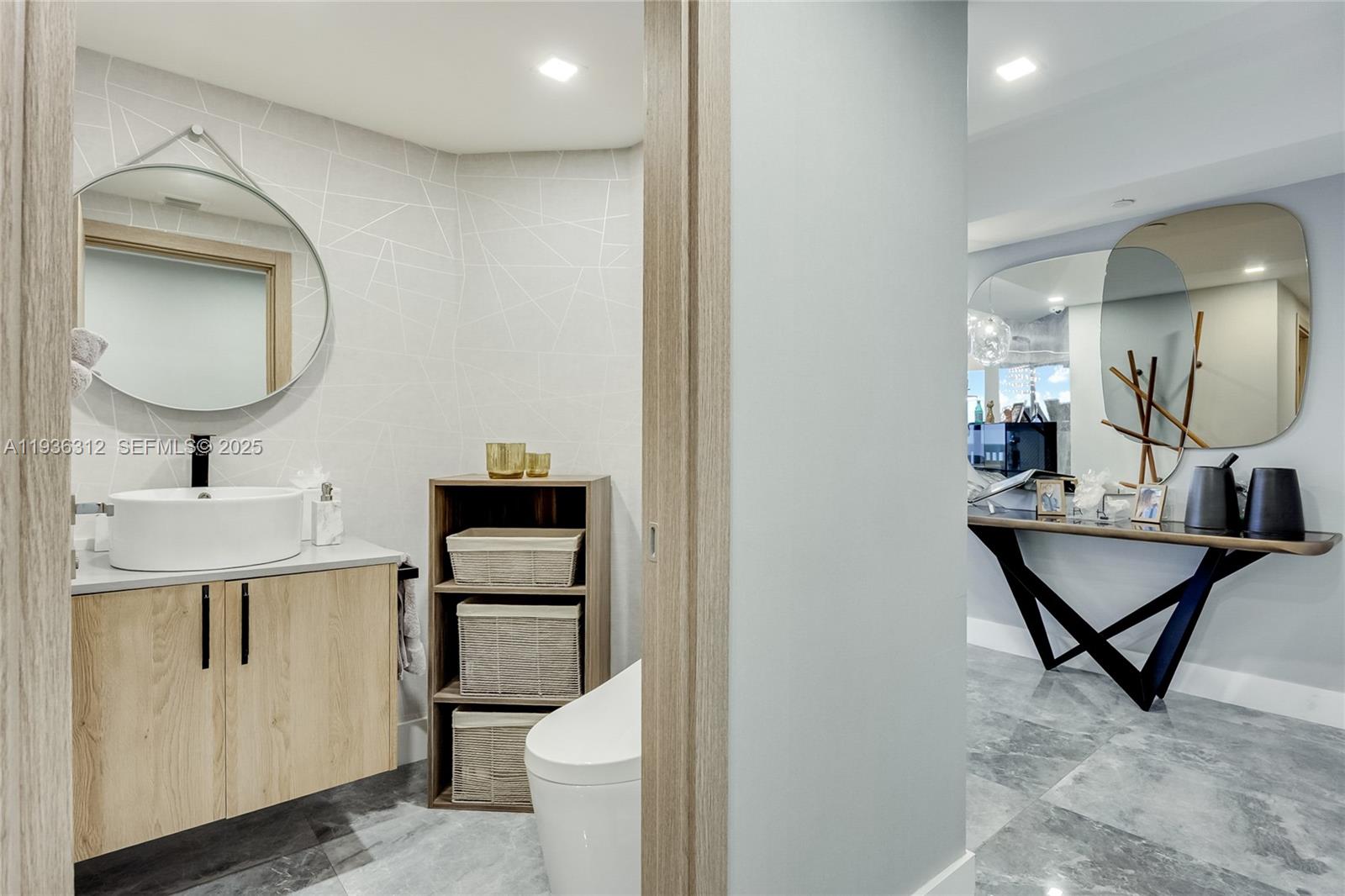 2000 Island Blvd #2507, Aventura FL 33160