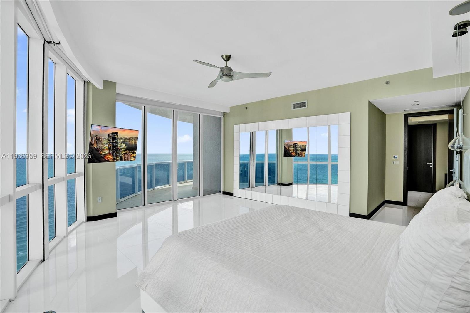 15811 Collins Ave #2201, Sunny Isles Beach FL 33160