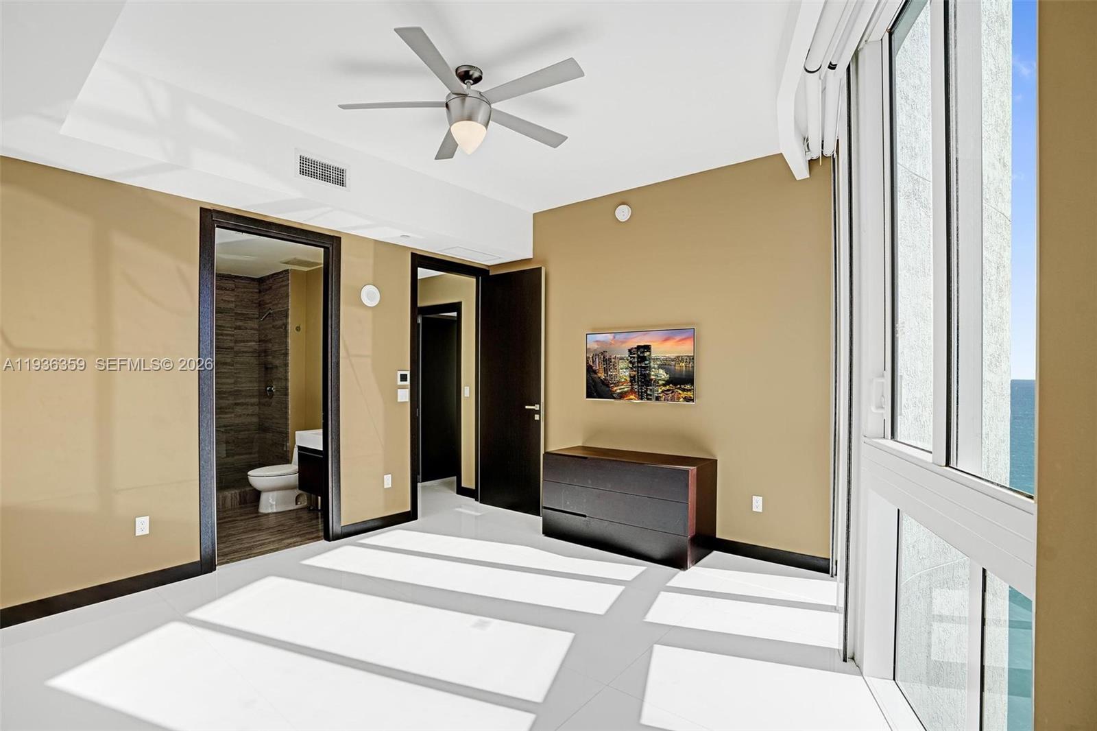 15811 Collins Ave #2201, Sunny Isles Beach FL 33160
