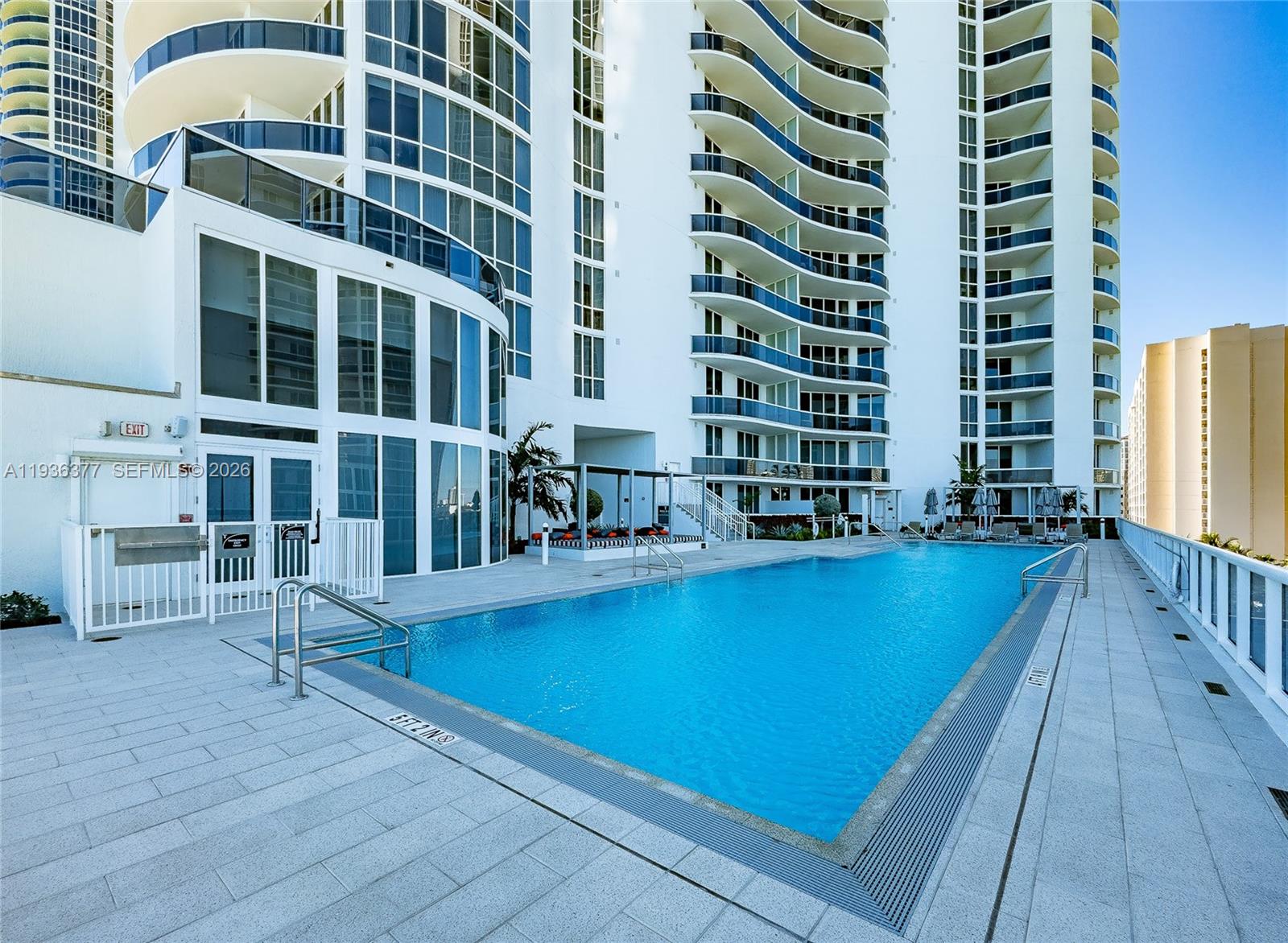 15901 Collins Ave #3807, Sunny Isles Beach FL 33160
