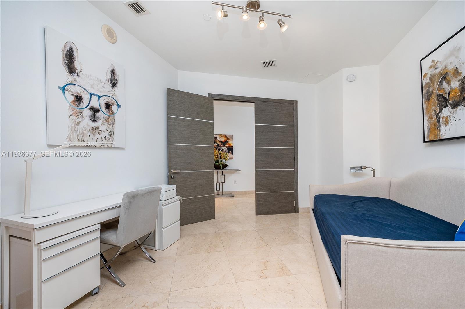 15901 Collins Ave #3807, Sunny Isles Beach FL 33160