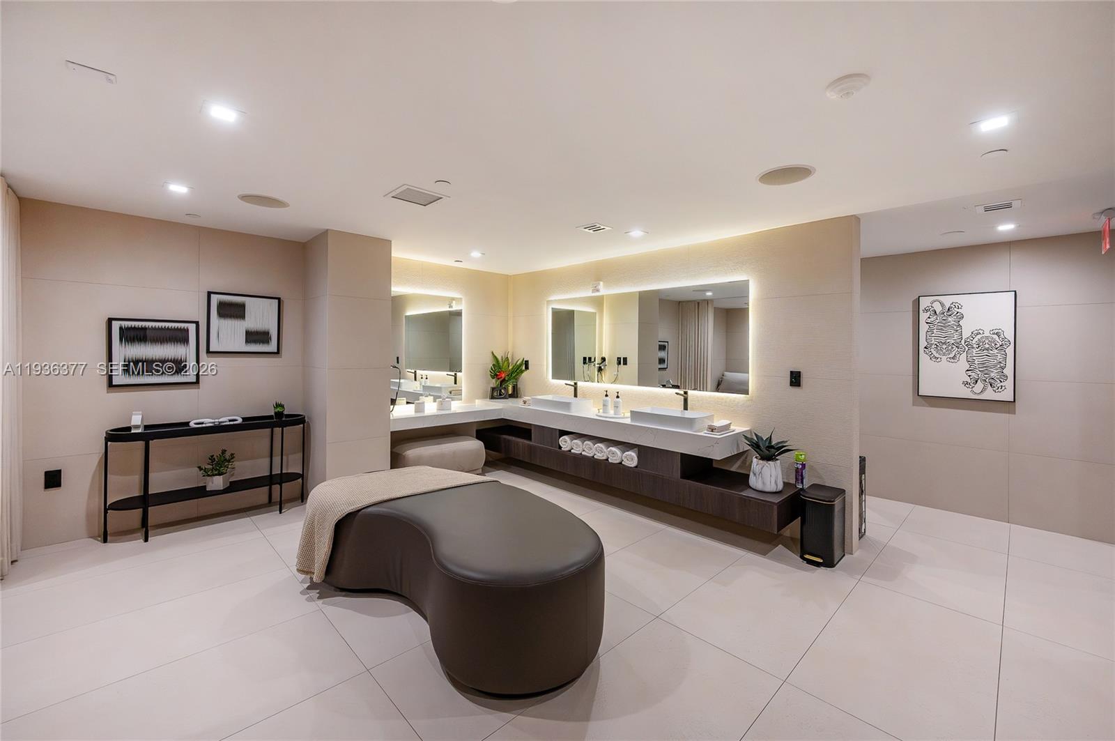 15901 Collins Ave #3807, Sunny Isles Beach FL 33160