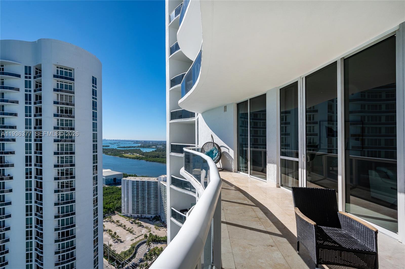 15901 Collins Ave #3807, Sunny Isles Beach FL 33160