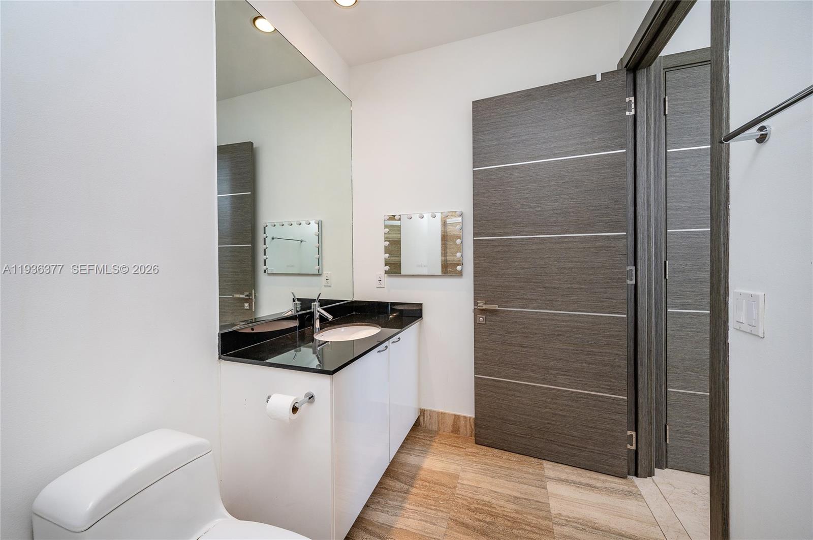 15901 Collins Ave #3807, Sunny Isles Beach FL 33160