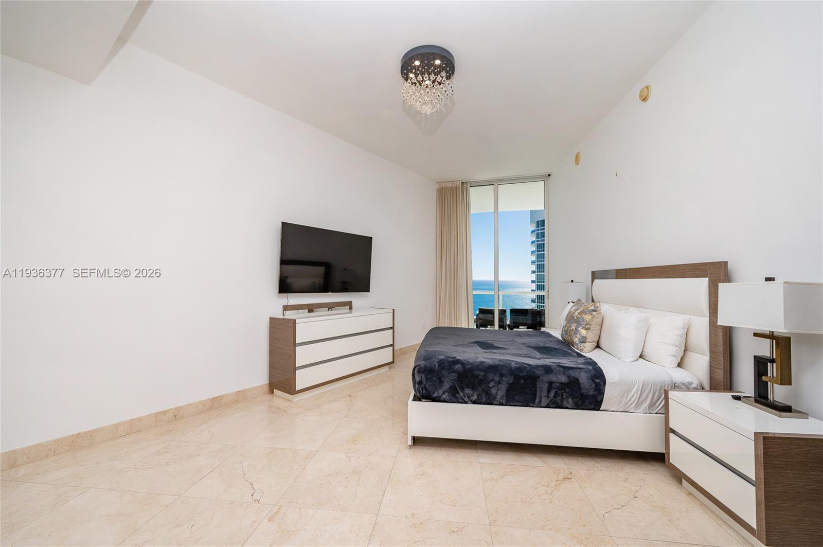 15901 Collins Ave #3807, Sunny Isles Beach FL 33160