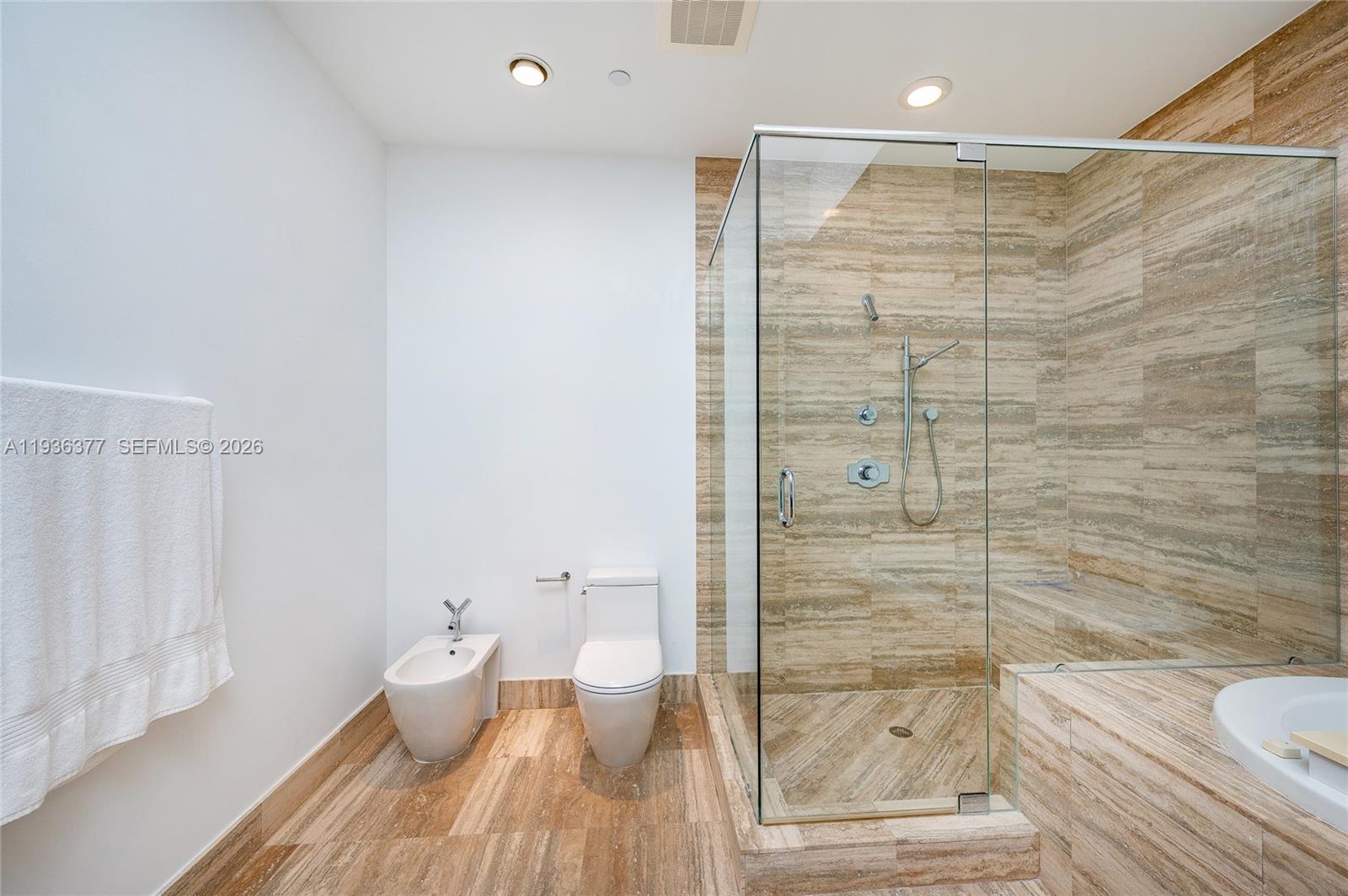 15901 Collins Ave #3807, Sunny Isles Beach FL 33160