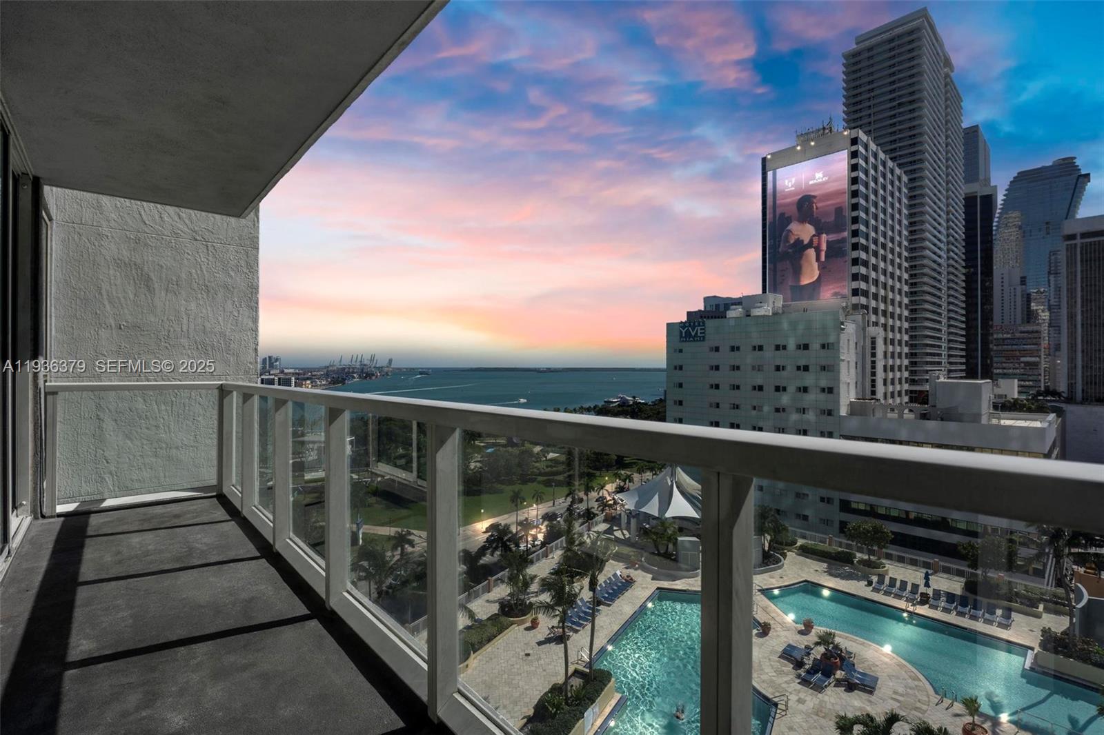 244 Biscayne Blvd #1505, Miami FL 33132