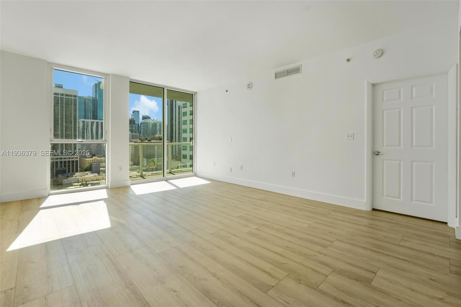 244 Biscayne Blvd #1505, Miami FL 33132
