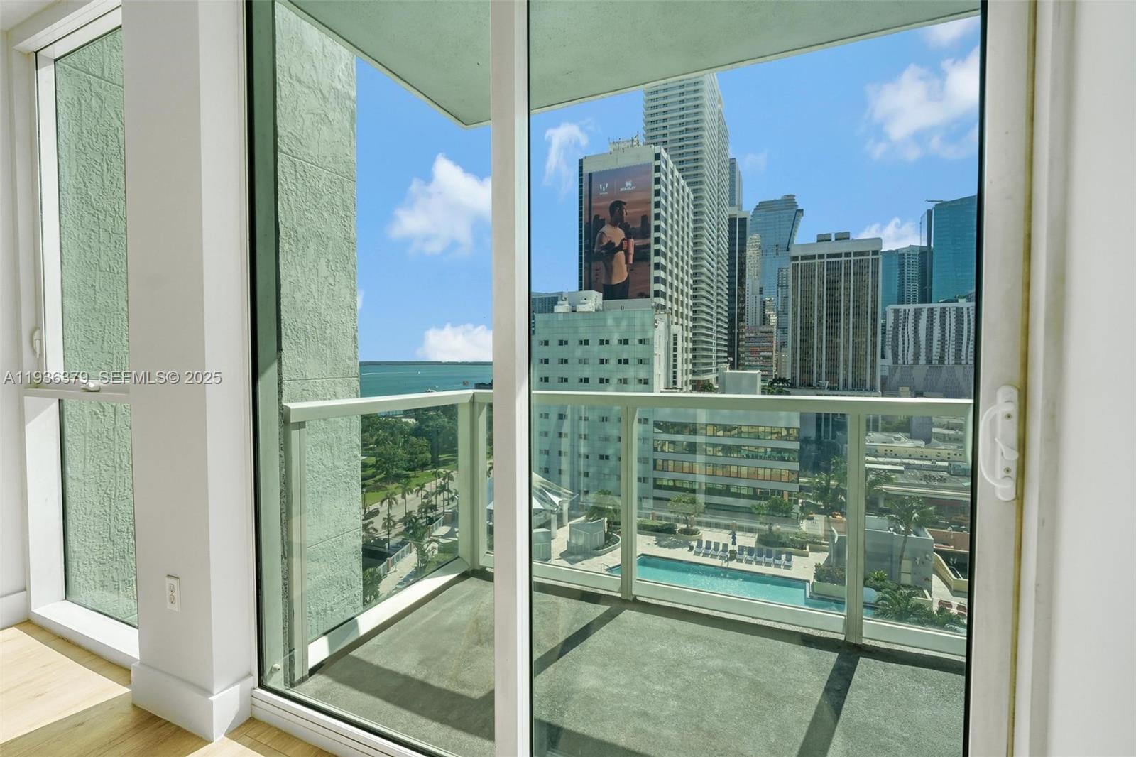 244 Biscayne Blvd #1505, Miami FL 33132