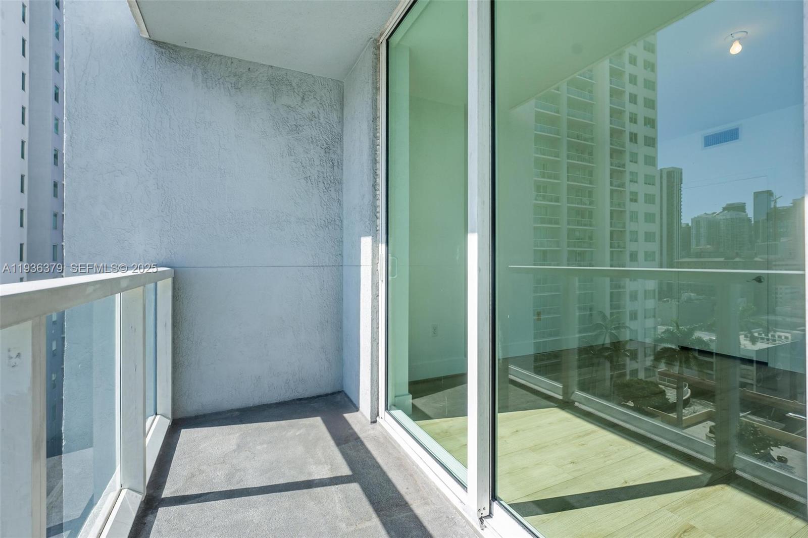 244 Biscayne Blvd #1505, Miami FL 33132