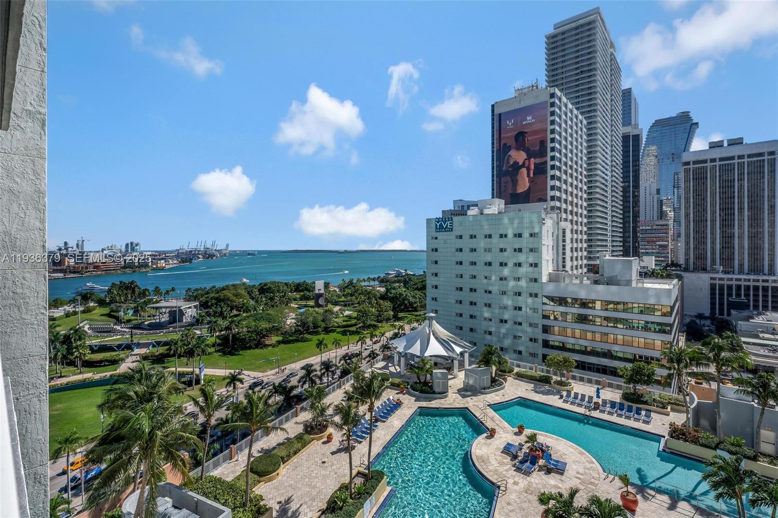 244 Biscayne Blvd #1505, Miami FL 33132