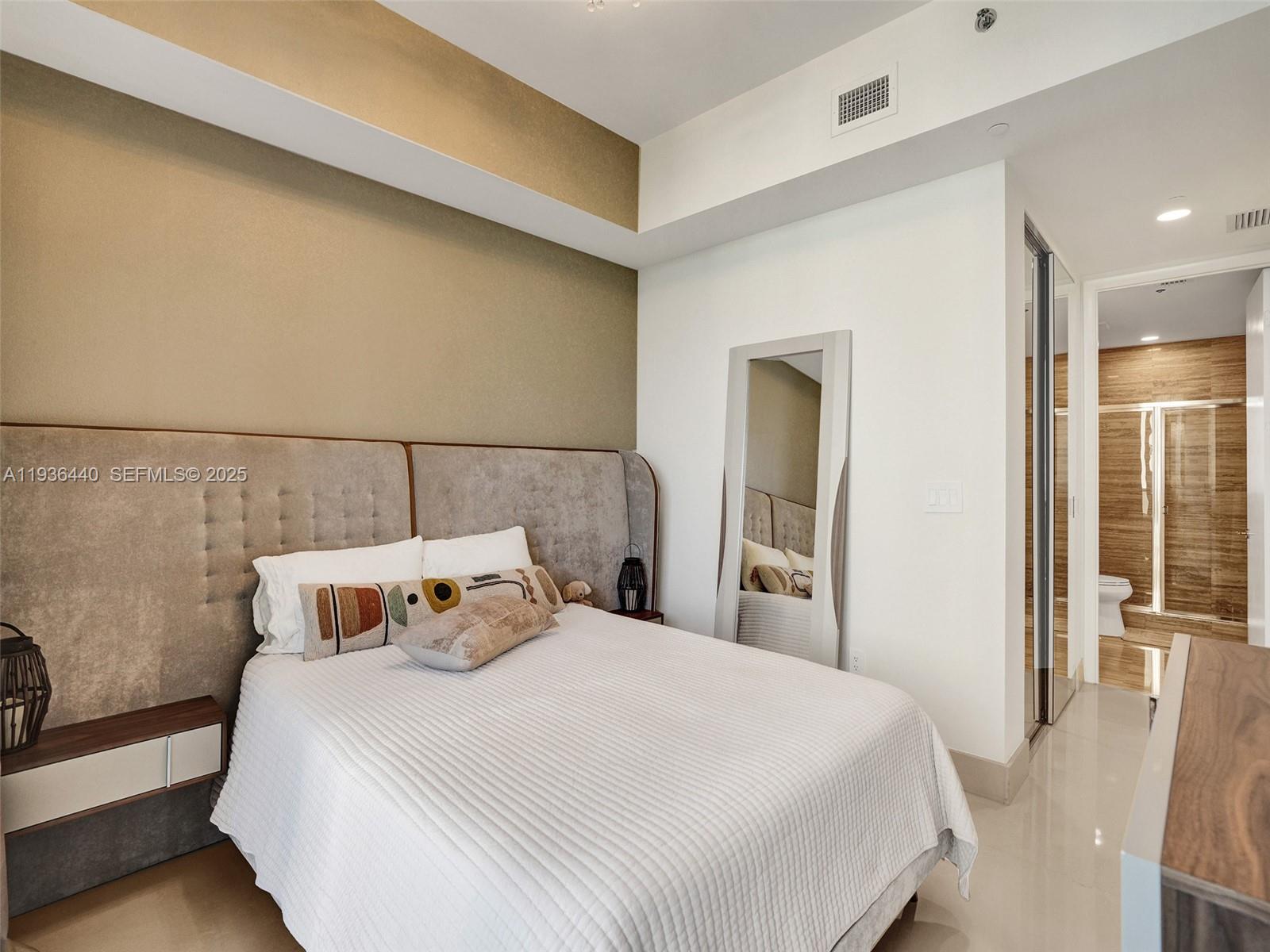 16001 Collins Ave #702, Sunny Isles Beach FL 33160