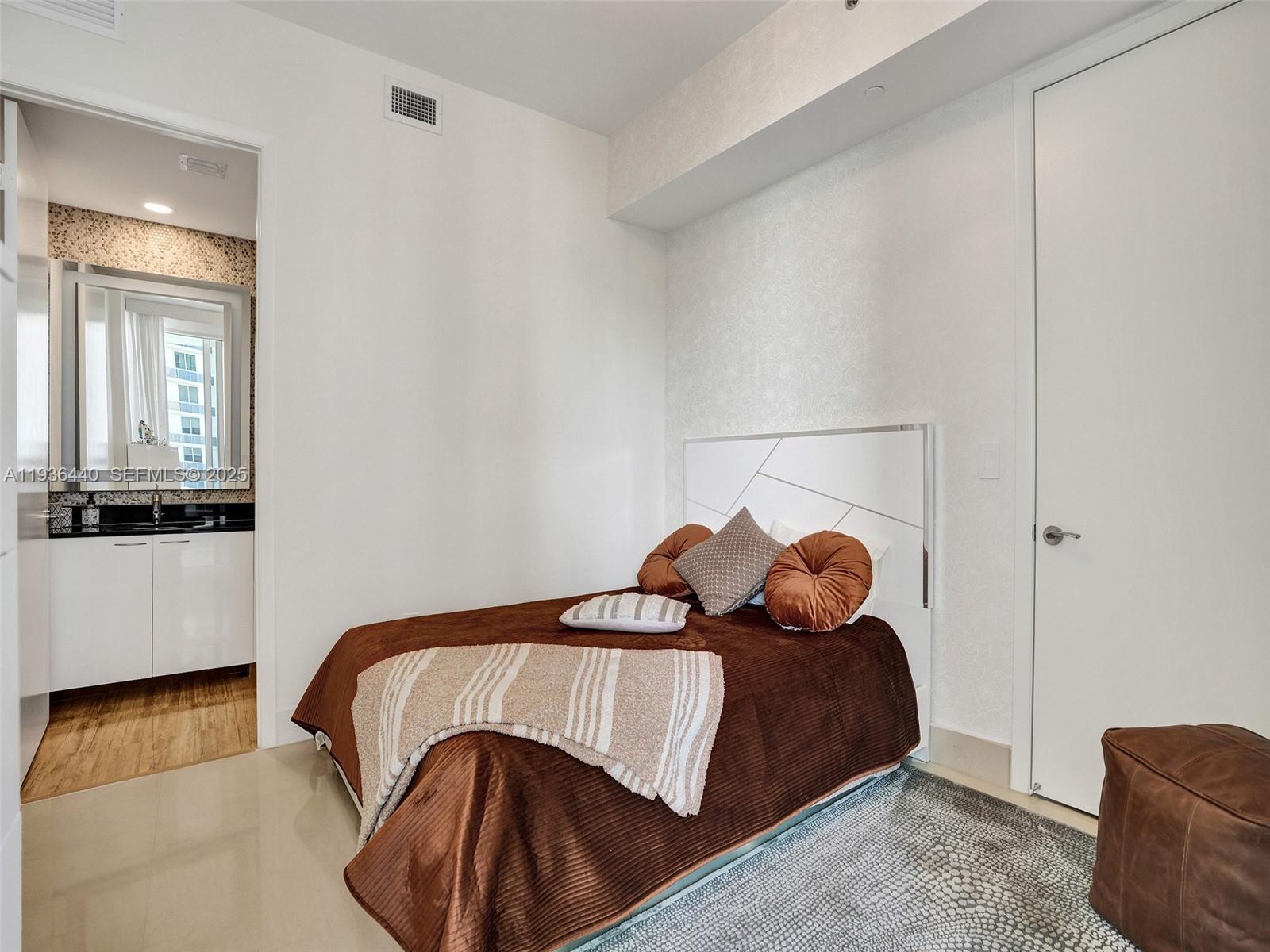 16001 Collins Ave #702, Sunny Isles Beach FL 33160