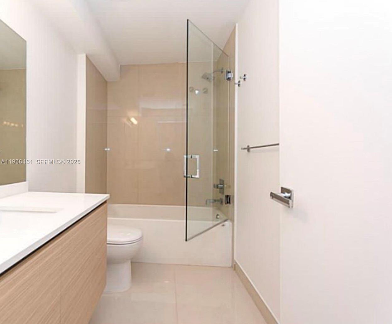 600 NE 27th St #2004, Miami FL 33137