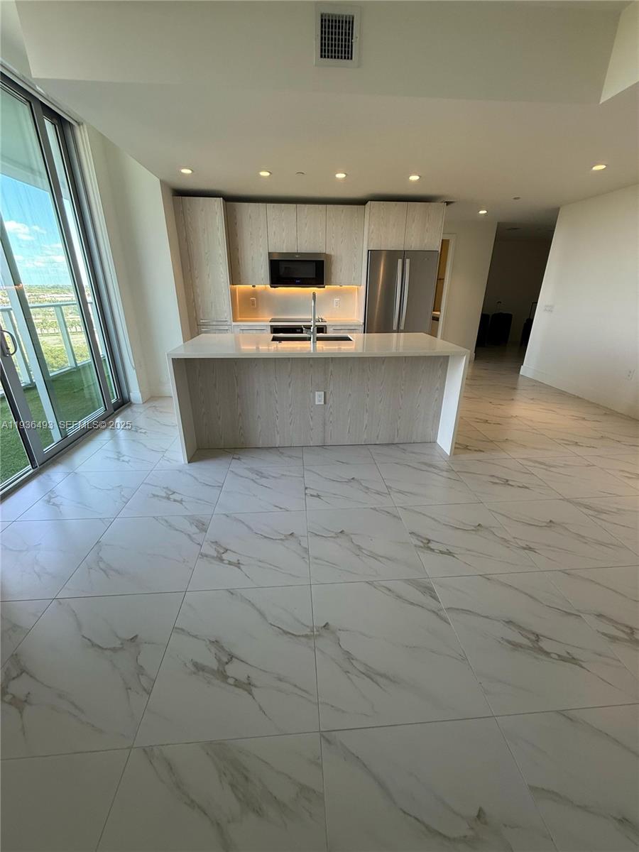 2000 Metropica Way #901, Sunrise FL 33323