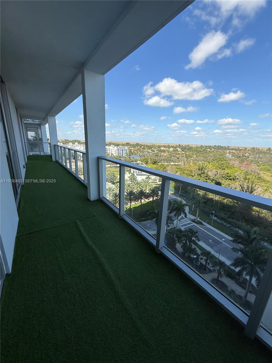 2000 Metropica Way #901, Sunrise FL 33323