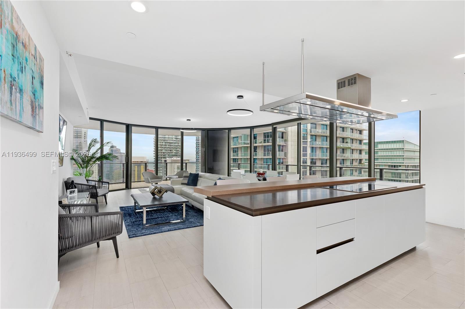 1000 Brickell Plz #3902, Miami FL 33131