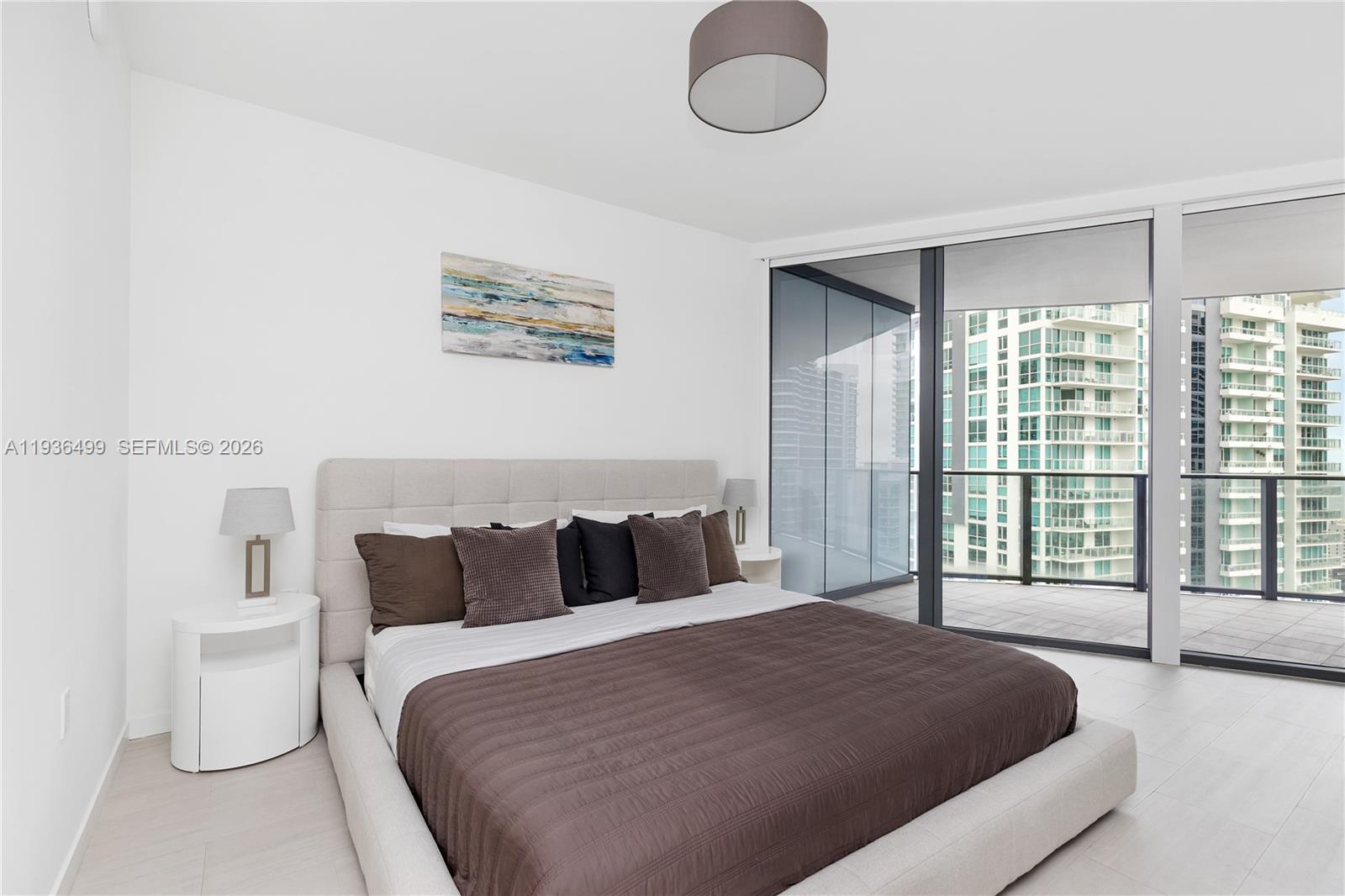 1000 Brickell Plz #3902, Miami FL 33131