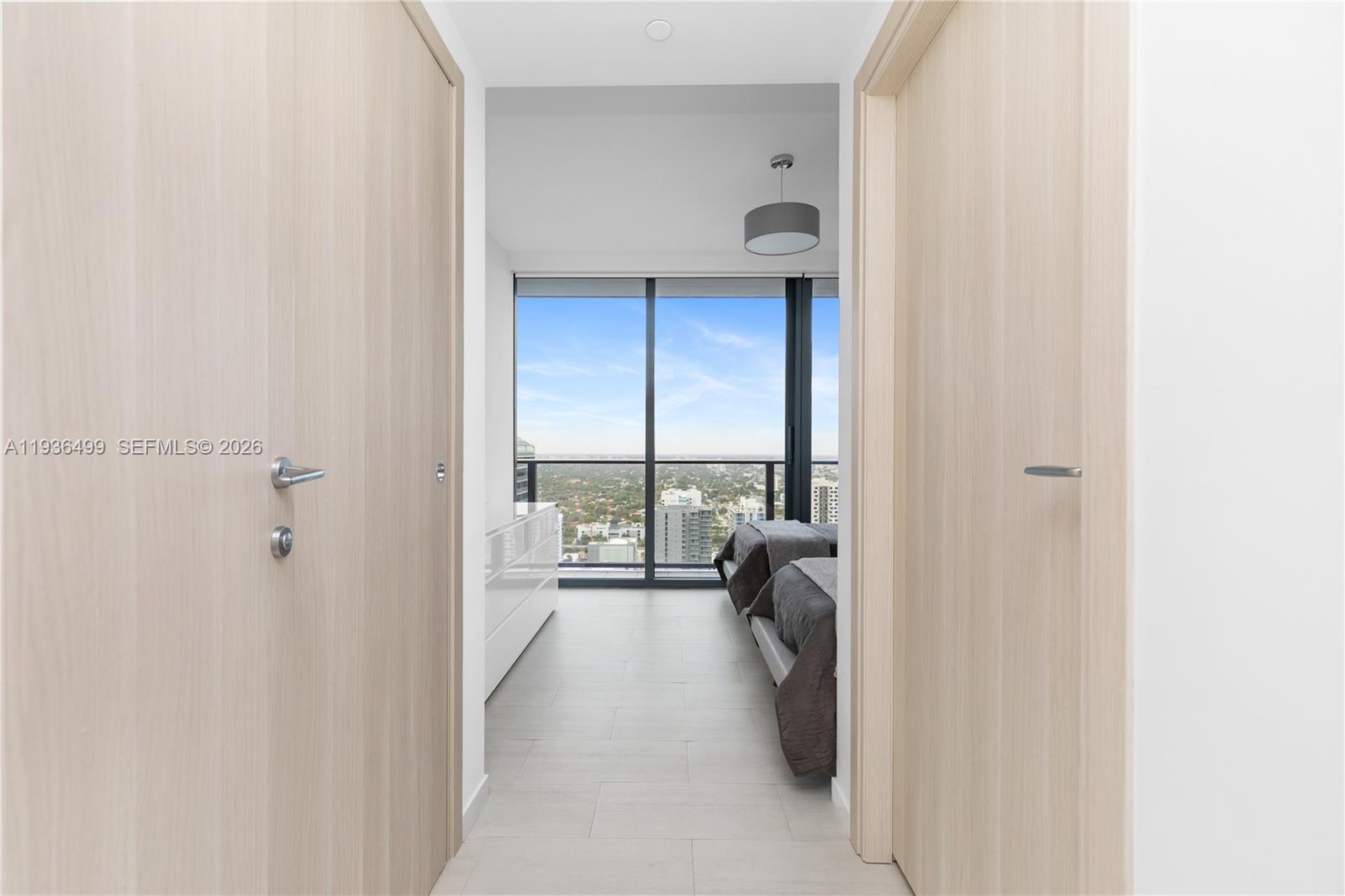 1000 Brickell Plz #3902, Miami FL 33131