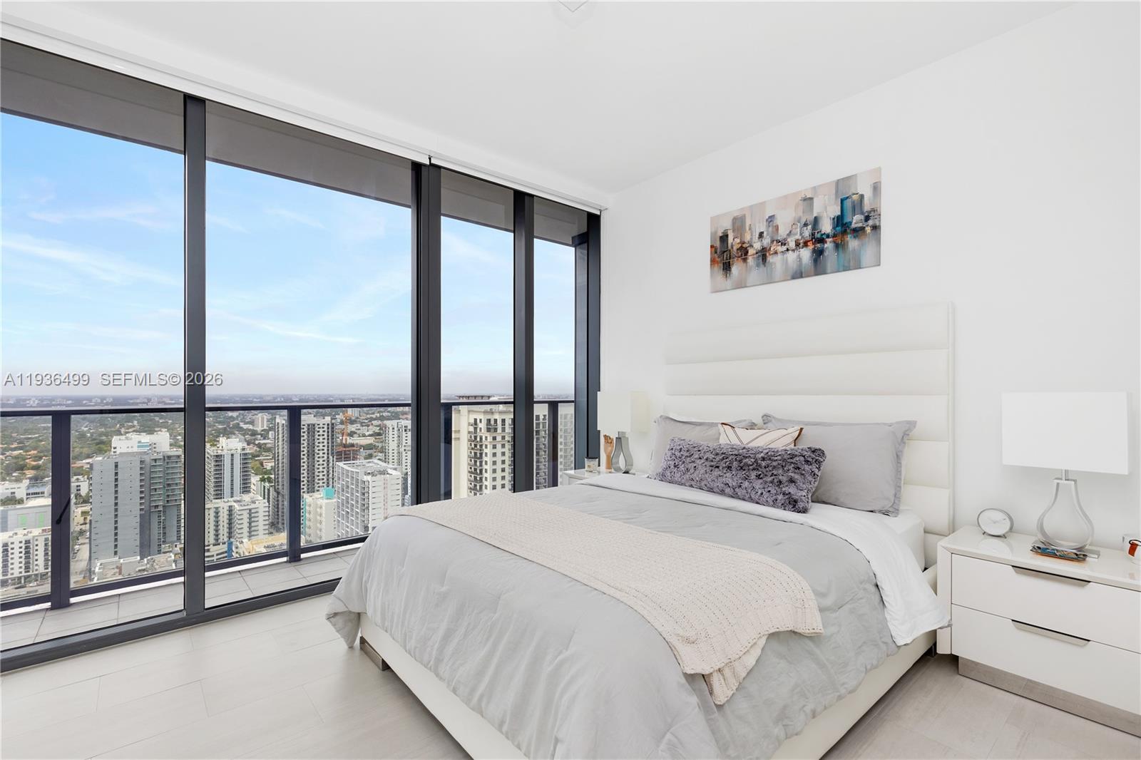1000 Brickell Plz #3902, Miami FL 33131